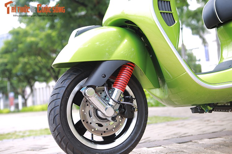 Chi tiet Vespa GTS 300 ABS gia 120 trieu tai Viet Nam-Hinh-9